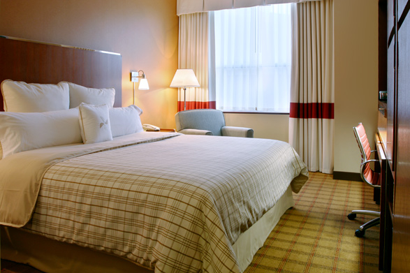 A guest room at the Four Points by Sheraton Philadelphia City Center